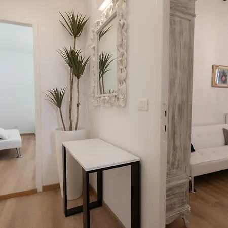 Appartement Piazza Del Popolo - The Heart Of *