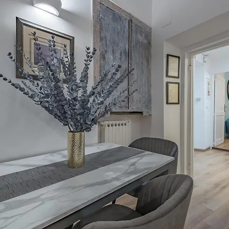 Appartamento Piazza Del Popolo - The Heart Of
